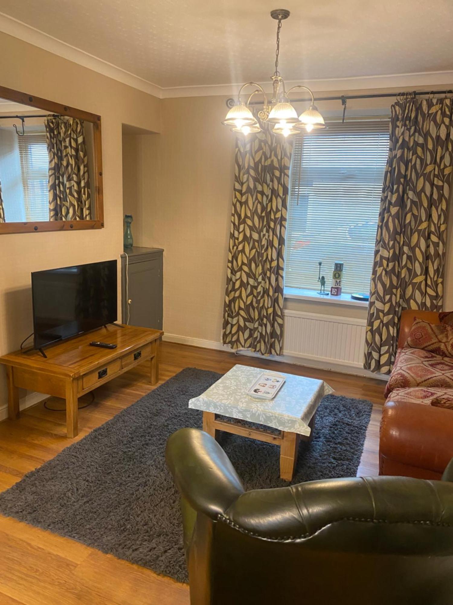Villa 3 Bed Town House Llandeilo Carmarthenshire Exterior foto